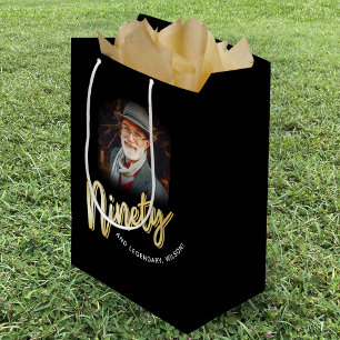 Sacola Para Presentes Média Aniversário de 90 anos em roteiro dourado e foto p