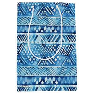 Sacola Para Presentes Média Aniversário do Aqua Blue White Tribal Strips Ponto