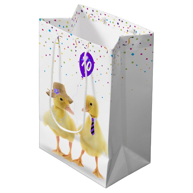Sacola Para Presentes Média Aniversário Ducklings com 70 Balão de Aniversário (Frente inclinada)