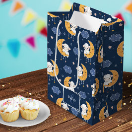 Sacola Para Presentes Média Baby Lamb on Moon Patterno com Nome