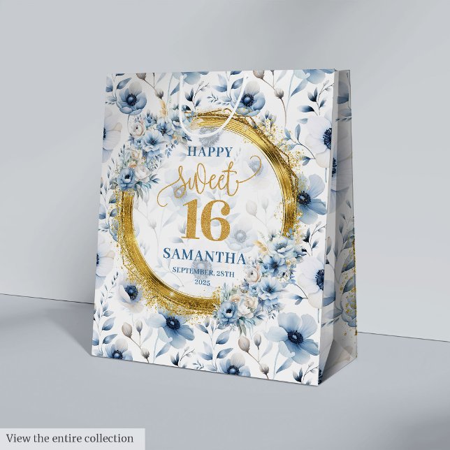 Sacola Para Presentes Média Belos Flores Azuis Claro Doce 16 Lente Dourada (Beautiful Light Blue Flowers Sweet 16 Gold Glitter Medium Gift Bag )