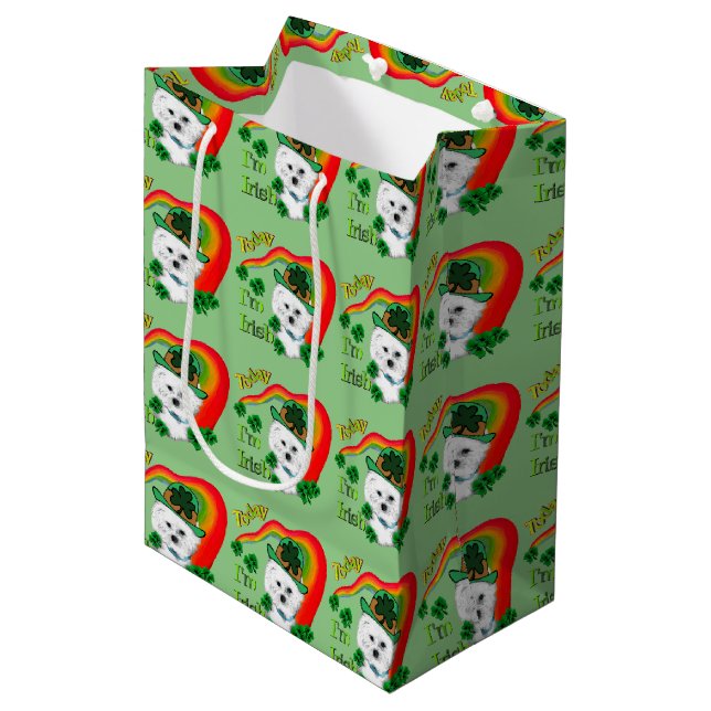 Sacola Para Presentes Média Bichon Frise Saint Patricks Day (Frente inclinada)