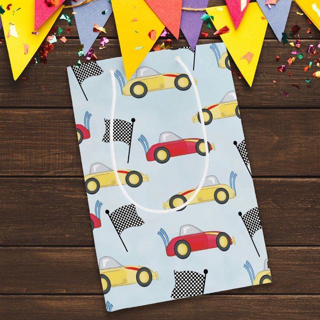 Sacola Para Presentes Média Birthday Boy Whimsical Race Cars Cute Pattern (Criador carregado)