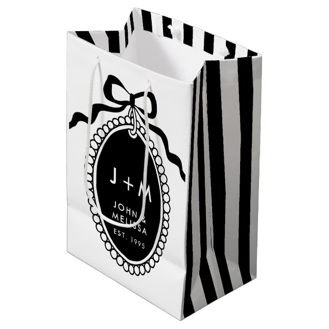 Sacola Para Presentes Média Black Bow Coquette Anniversary Charm (Frente inclinada)