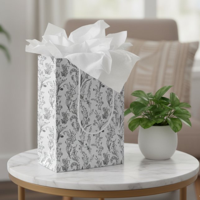 Sacola Para Presentes Média Black White Toile Elegant Floral (black and white toile floral gift bag with elegant chic pattern)