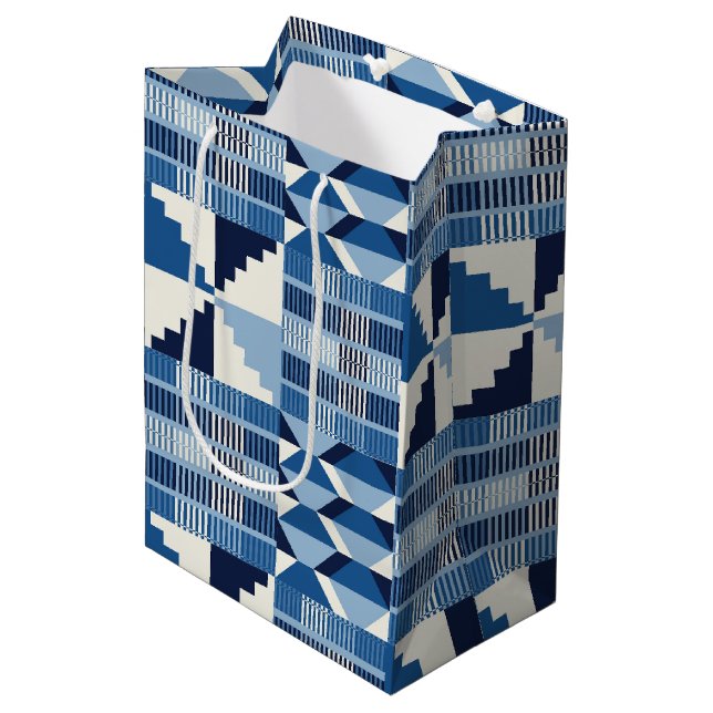 Sacola Para Presentes Média Bloco Kente - Índigo Suave (Frente inclinada)