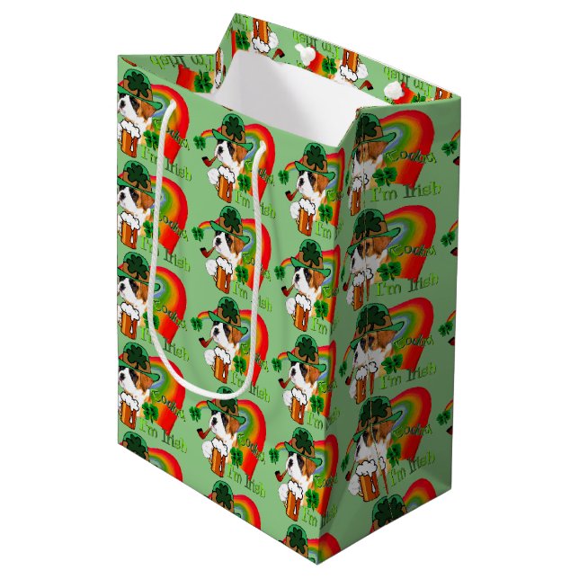Sacola Para Presentes Média Boxer Dog Saint Patricks Day (Frente inclinada)