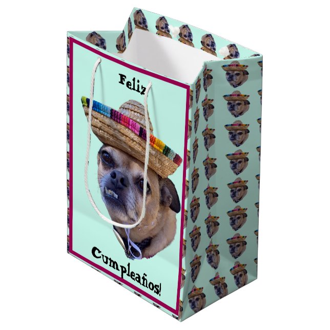 Sacola Para Presentes Média Cachorro Marrom Face Chug Foto (Frente inclinada)