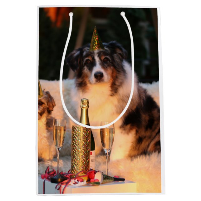 Sacola Para Presentes Média Cães Celebrando Ano Novo (Frente)