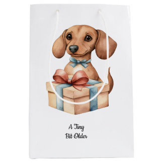 Sacola Para Presentes Média Caneca de Aniversário de Dachshund Fofa Um Pouquin