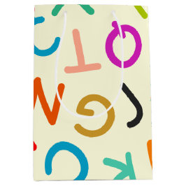 Sacola Para Presentes Média Cartas de volta às aulas em um fundo amarelo