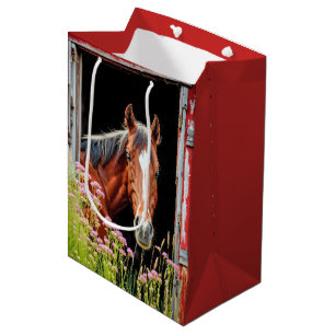 Sacola Para Presentes Média Cavalo de Aniversário Na Porta Do Barn Com Flores 