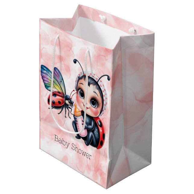 Sacola Para Presentes Média Chá de fraldas Ladybug e Butterfly Girl (Frente inclinada)