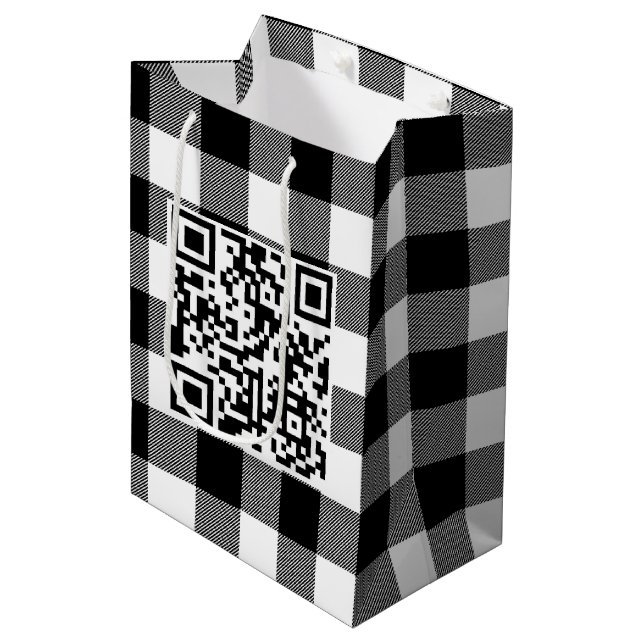 Sacola Para Presentes Média Código QR de Aniversário na Xadrez de Buffalo (Frente inclinada)