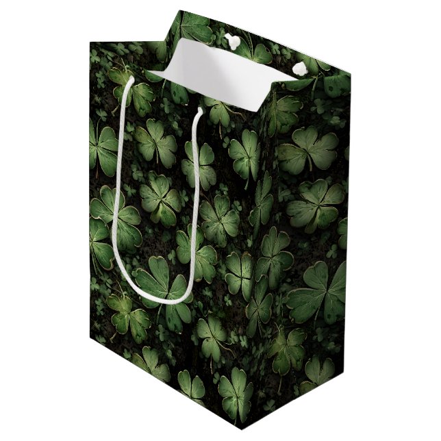 Sacola Para Presentes Média Deep Green Clover and Shamrock Pattern (Frente inclinada)