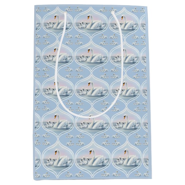 Sacola Para Presentes Média Encantadora mamãe Swan com bebês em Peach Sunset (Frente)