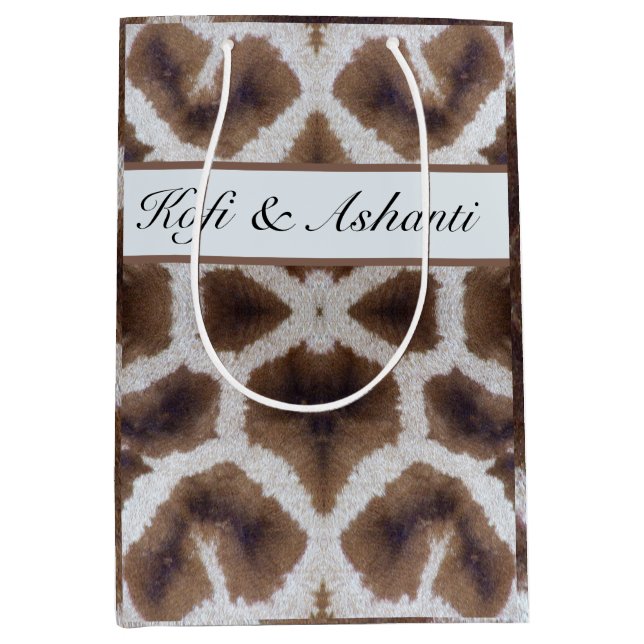 Sacola Para Presentes Média Estilo safari do padrão Giraffe (Frente)