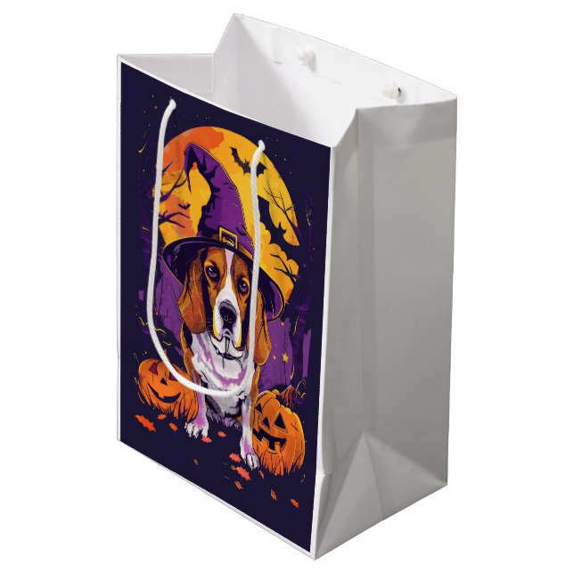 Sacola Para Presentes Média Feiticeira de Beagle Halloween e Abóbora (Frente inclinada)