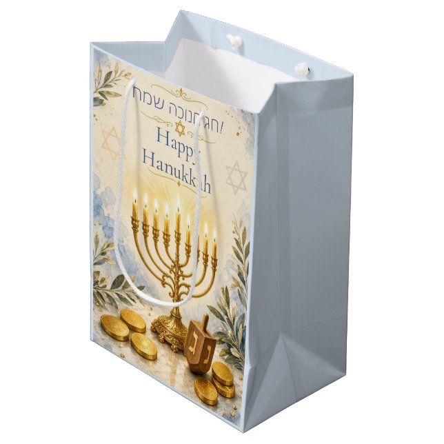 Sacola Para Presentes Média Feliz Hanukkah com Menorá (Frente inclinada)