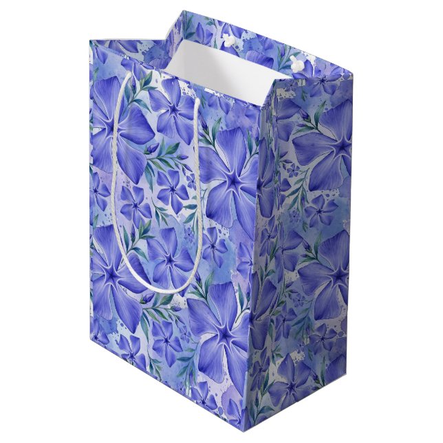 Sacola Para Presentes Média Flores de Vinca Azul Violeta Vinca Blossoms (Verso inclinado)