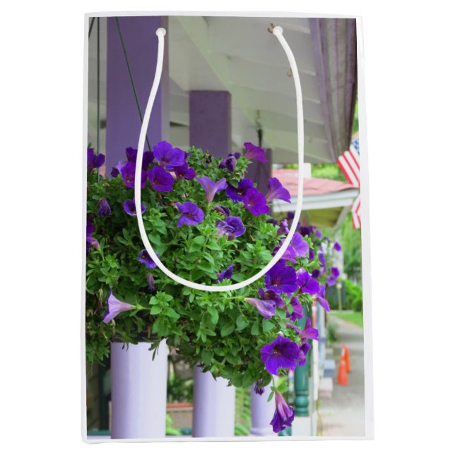 Sacola Para Presentes Média Flores Roxas - Vinha de Martha (Frente)