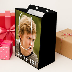 Sacola Para Presentes Média Foto de aniversário de 18 anos saudação garoto 18