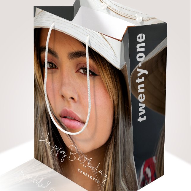 Sacola Para Presentes Média Foto personalizada de tendências do aniversário de (Criador carregado)