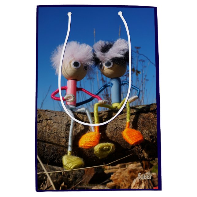 Sacola Para Presentes Média Fubby paartje dat romantisch verliefd zitten. (Frente)