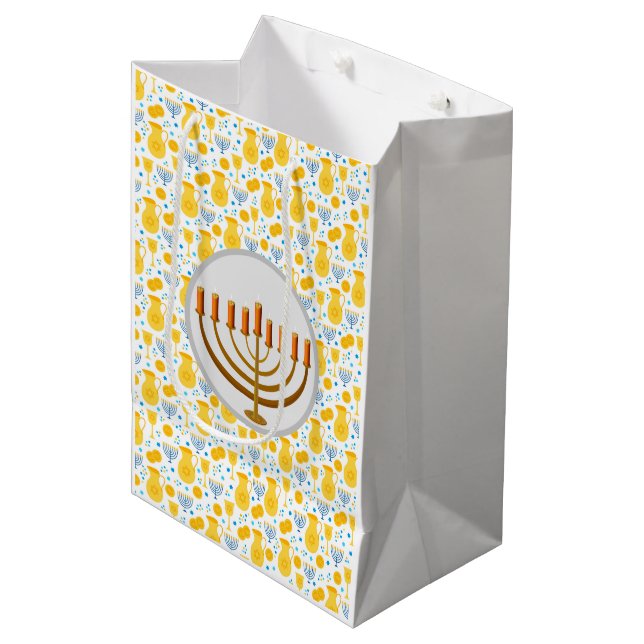 Sacola Para Presentes Média Hanukkah Menorah em amarelo (Frente inclinada)