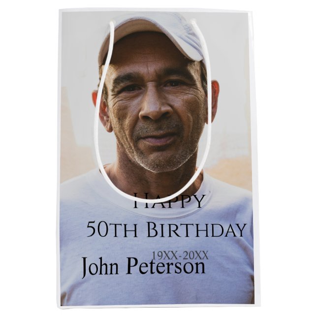 Sacola Para Presentes Média Happy 50th birthday name photo year man simple min (Frente)