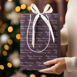 Sacola Para Presentes Média Happy Anniversary Script with Name Plum