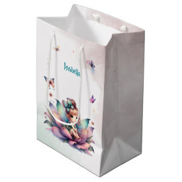 Sacola Para Presentes Média Linda fada sentada dentro da flor