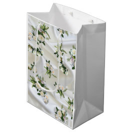 Sacola Para Presentes Média Luxuoso, Branco, Seda Fluindo & Rosas Brancas.