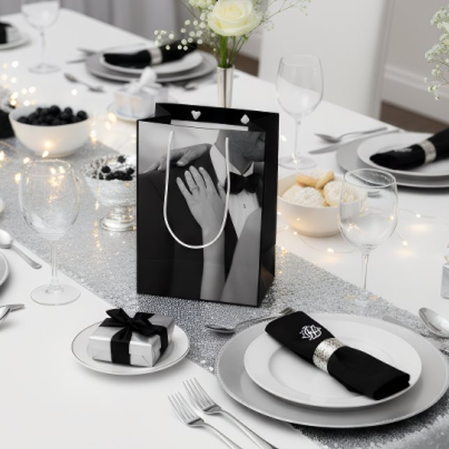 Sacola Para Presentes Média Luxury Black & White Wedding Gift Bag (Criador carregado)