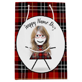 Sacola Para Presentes Média Name Day Stick Girl na Xadrez de Tartan