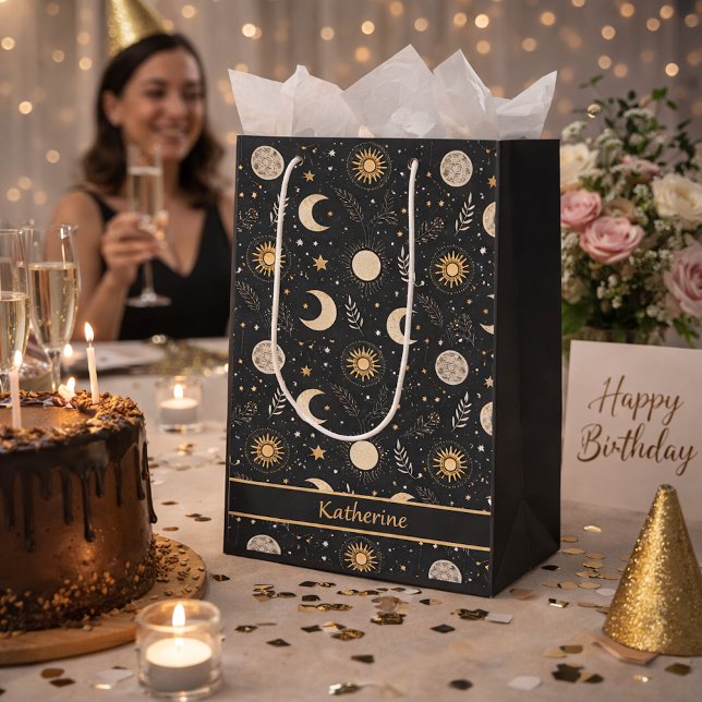 Sacola Para Presentes Média Padrão de Lua Celestial Mística Nome Personalizado (Criador carregado)