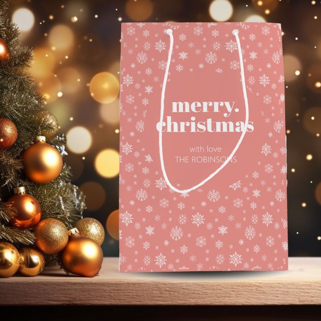 Sacola Para Presentes Média Padrão de Neve Feliz de Natal Branco (Christmas holiday snowflake pattern gift bag)