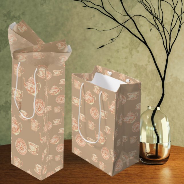 Sacola Para Presentes Média  Peach White Ecru Chinoiserie Teapots Cups (Peach chinoiserie dishes on ecru background)