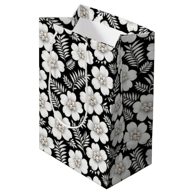 Sacola Para Presentes Média Pérolas Brancas em Flores sobre Preto (Verso inclinado)