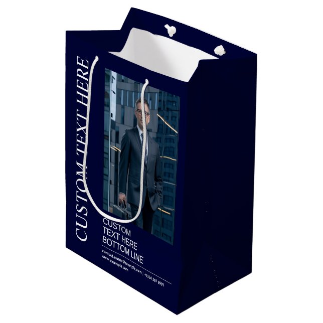 Sacola Para Presentes Média Saco de Presente Médio Navy Stylish com Texto e Fo (Frente inclinada)