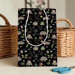 Sacola Para Presentes Média Sacol de Presente de Gambá Fofo com Estilo Botânic