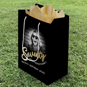 Sacola Para Presentes Média Setenta script dourado e foto personalizada de ani