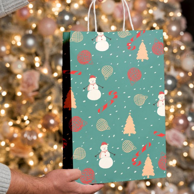 Sacola Para Presentes Média Snowman & Christmas Icons Pattern- Playful Holiday (Criador carregado)