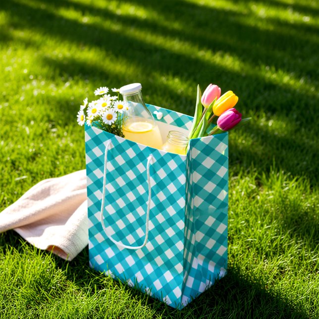 Sacola Para Presentes Média Verão de xadrez de Tartar Azul (Aqua Blue Summer Plaid – Modern Tartan Medium Gift Bag)