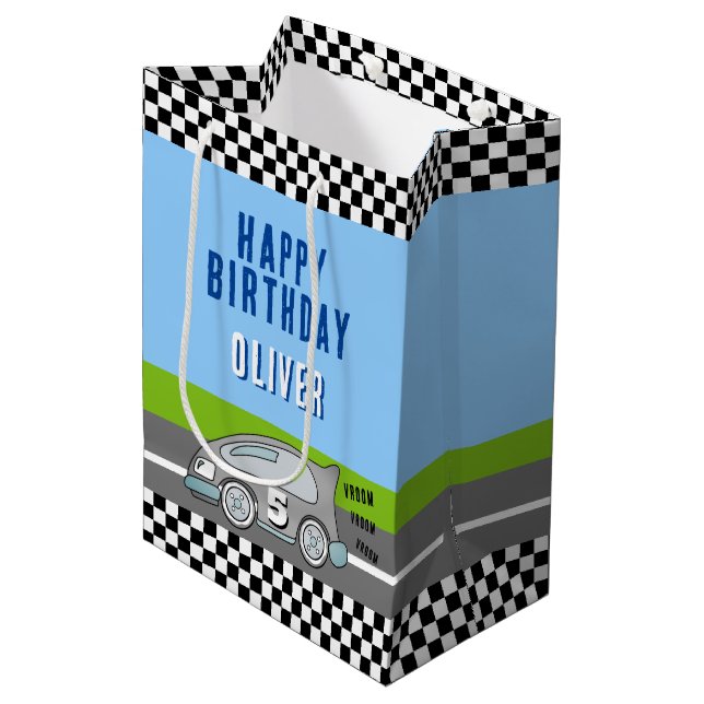 Sacola Para Presentes Média Vroom Vroom Racing Car Road Name Feliz Aniversário (Frente inclinada)