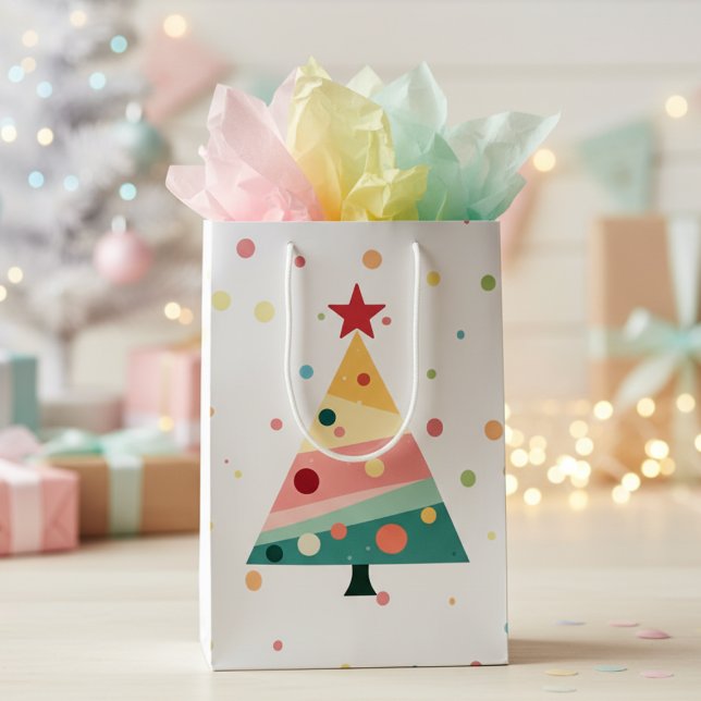 Sacola Para Presentes Média Whimsical Pastel Polka Dot Christmas Tree (Pastel polka dot Christmas gift bag)