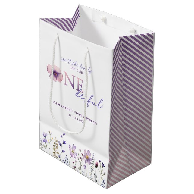 Sacola Para Presentes Média Wildflower OnewondreFirst Birday Gift Bag (Frente inclinada)