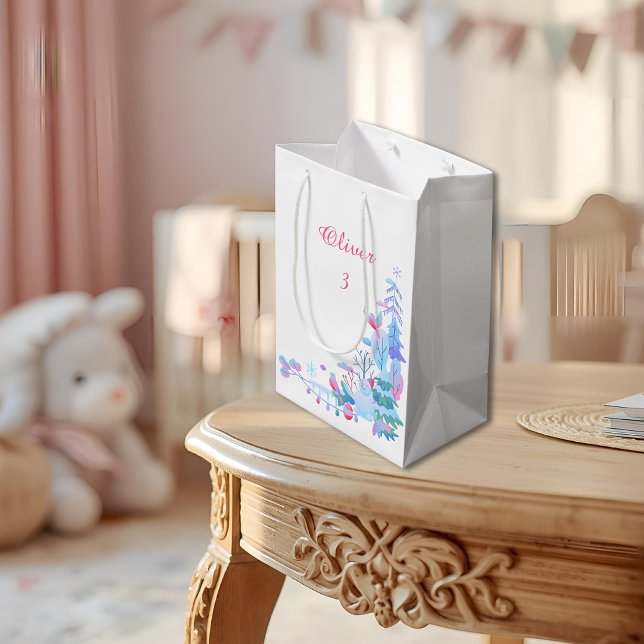 Sacola Para Presentes Média Winter Wonderland Gift Bag, Snowman Forest Present (Criador carregado)