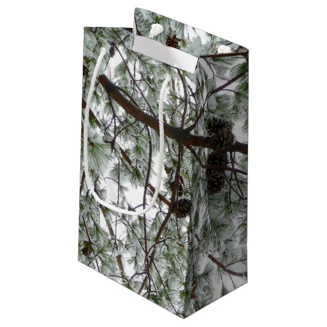Sacola Para Presentes Pequena Abaixo da neve coberta pela árvore de pinheiro Fot (Verso inclinado)