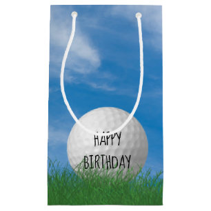 Sacola Para Presentes Pequena bola de golfe do aniversário na grama com fundo d